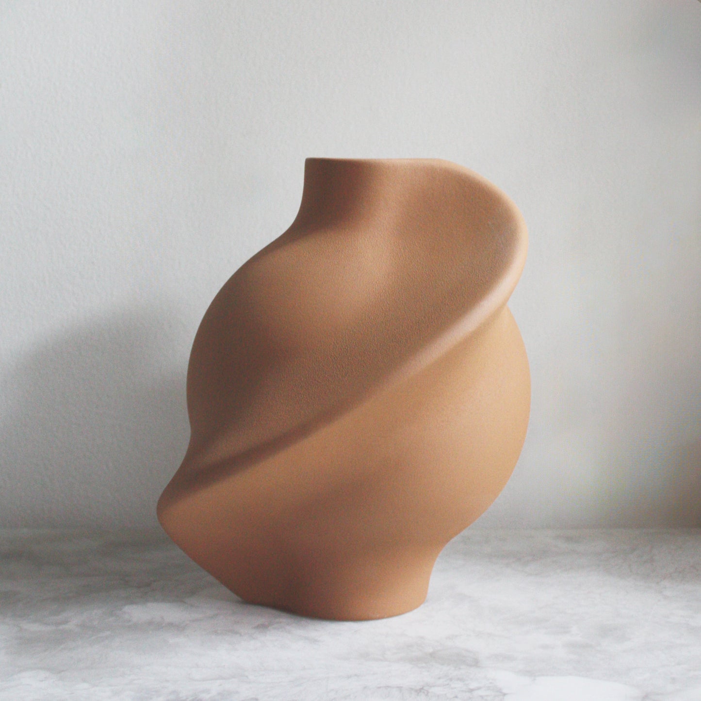 Small Pirout Vase - Sanded Ocker